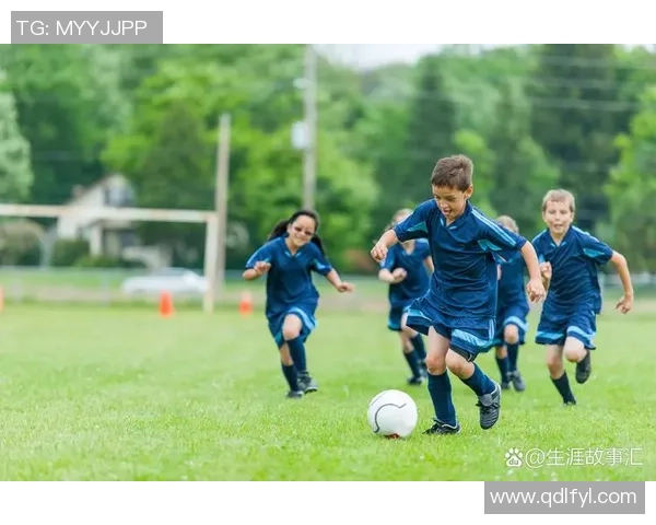 足球传奇球星的子女们现状揭秘：这些球员的孩子也走上了绿茵场
